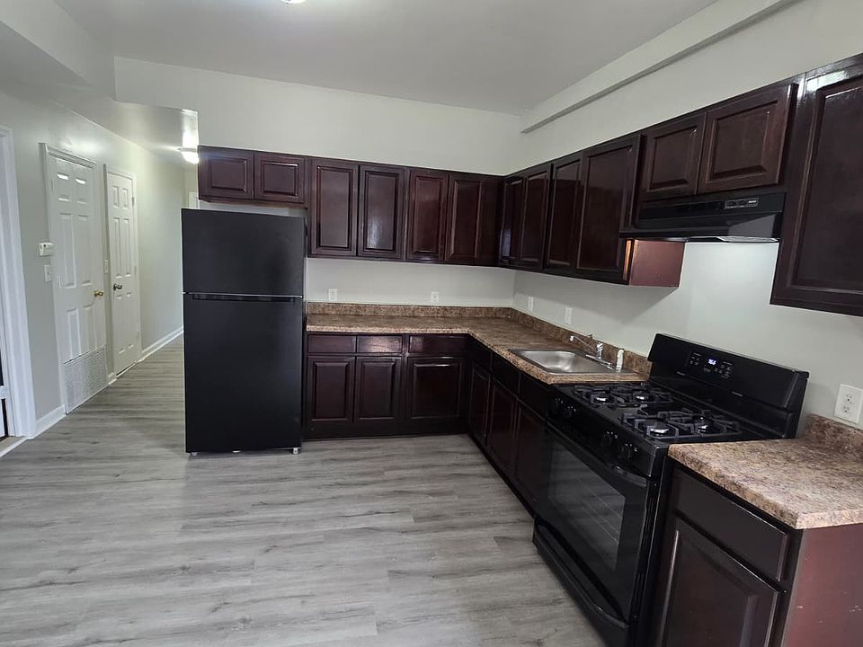 1st image of 493-495 Irvine Turner Blvd #4A
