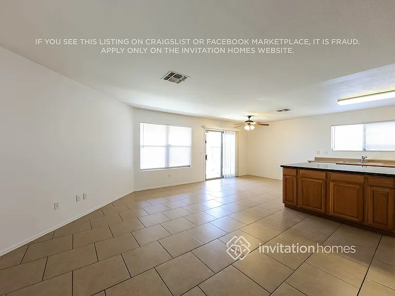 11509 W Wethersfield Rd — Photo 8