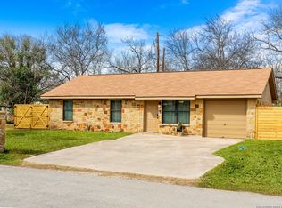 604 Shady Dr E, Kerrville, TX 78028