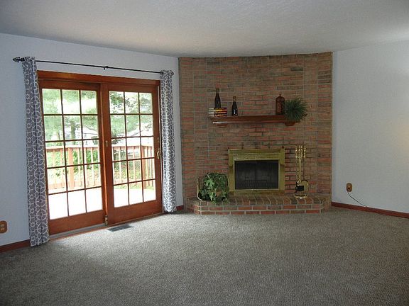 2nd image of 5867 Calamie Dr