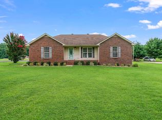 294 Stevens Cir, Lafayette, TN 37083
