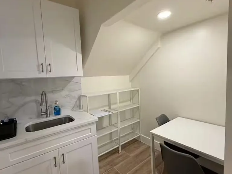 4029 Powelton Ave — Photo 8