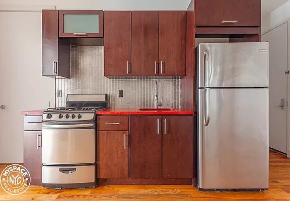 2nd image of 1358 De Kalb Ave #6U