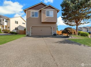 Crescent Pond, Spanaway, WA 98374