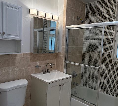 5th image of 149 Nelson Ave APT 2