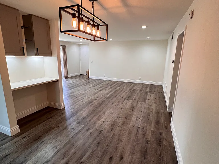 31568 Agoura Rd #6 — Photo 34