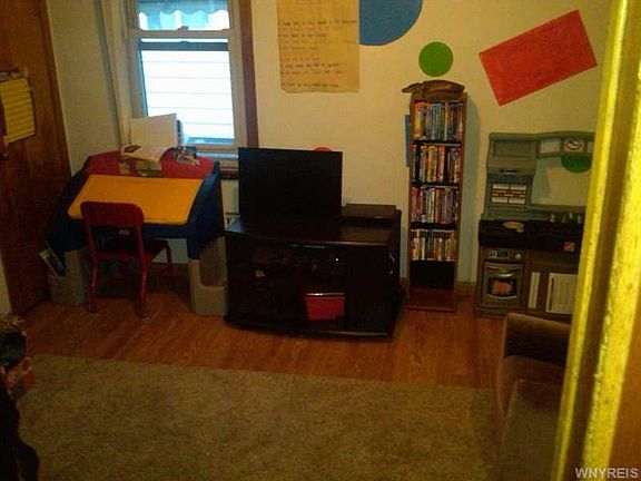 5th image of 382 Ideal St