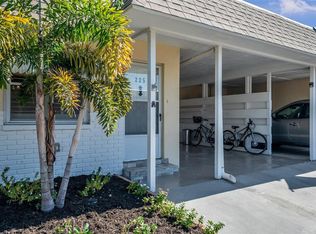 225 Sky Loch Dr E, Dunedin, FL 34698