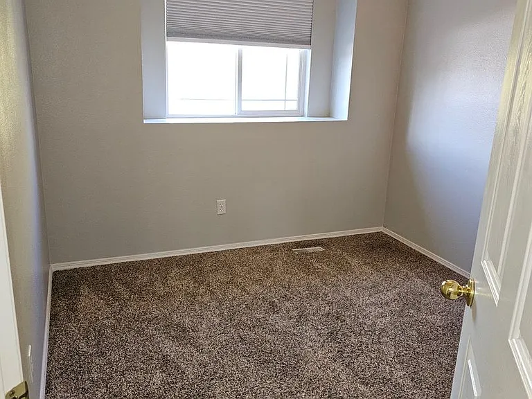 3328 S Malad Dr — Photo 17