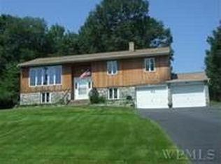 16 Trout Pl, Mahopac, NY 10541