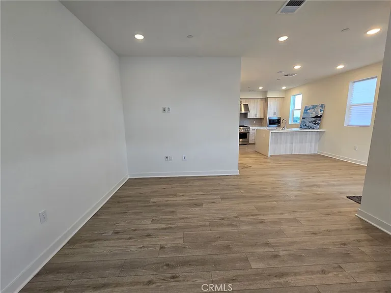 4222 Marigold Ln — Photo 8