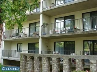 1000 Putnam Blvd APT 105, Wallingford, PA 19086