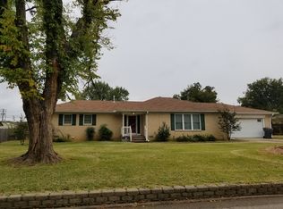 1110 N Meadow Dr NW, Ardmore, OK 73401