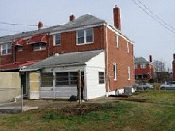 2nd image of 328 Dark Head Rd