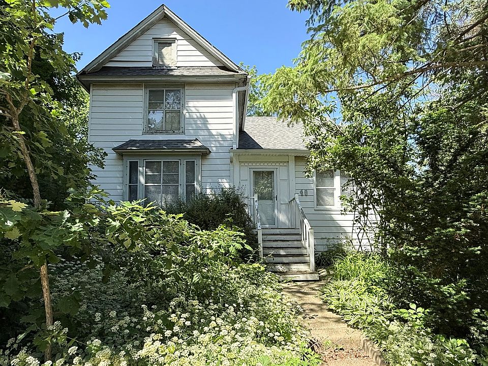 1st image of 40 E Hattendorf Ave