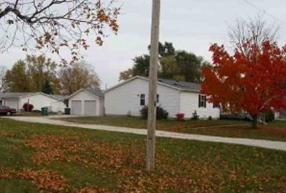 2nd image of 304 Stansell St