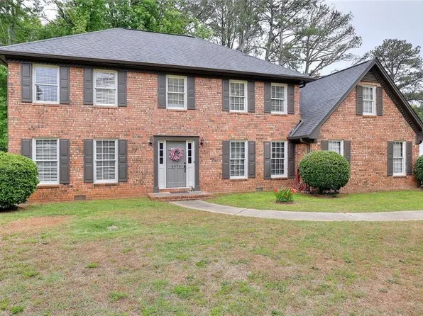4976 Mystere Cir SW, Lilburn, GA 30047
