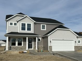 3754 Wild Grove Way, Valparaiso, IN 46385