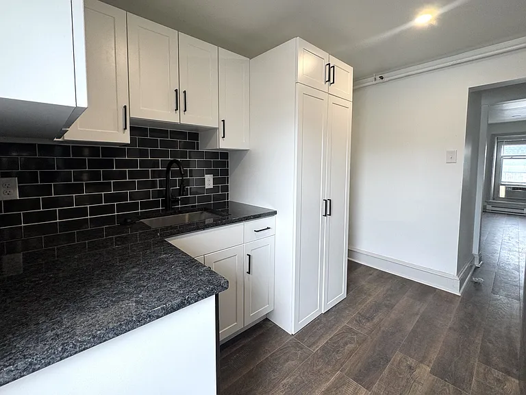 3922 Terrace Street — Photo 3