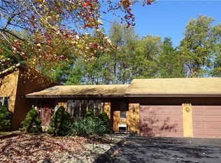 149 Haystack Rd, Manchester, CT 06040