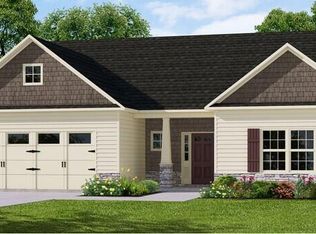 313 Crowville St, Raeford, NC 28376