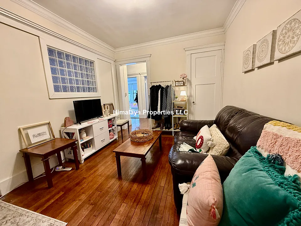 452 Park Dr #6