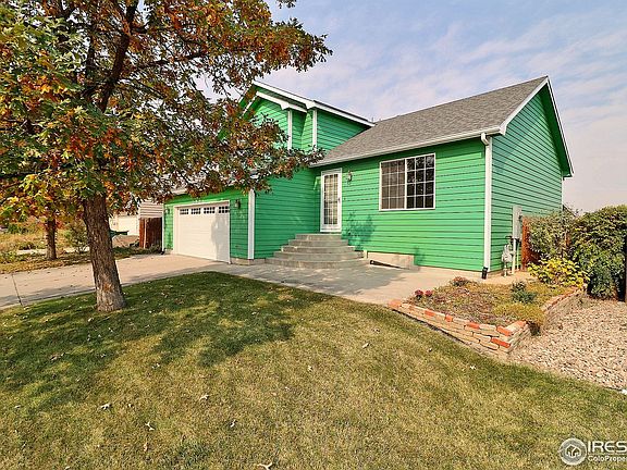 2nd image of 2921 Park View Dr