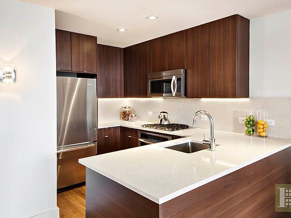 2nd image of 33 Caton Pl APT 3Q