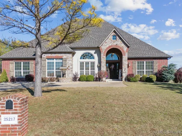 25217 Shade Tree Ct, Claremore, OK 74019