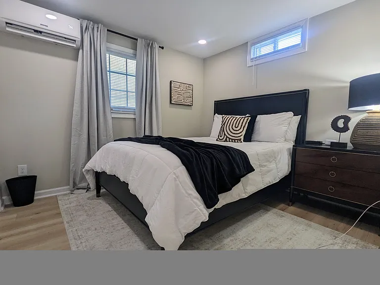 909 E Lenoir St #B — Photo 10