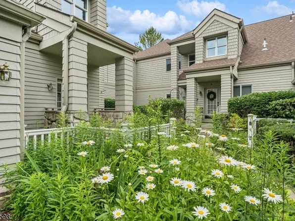 7 Harker Hill Dr, Hardyston Twp., NJ 07419