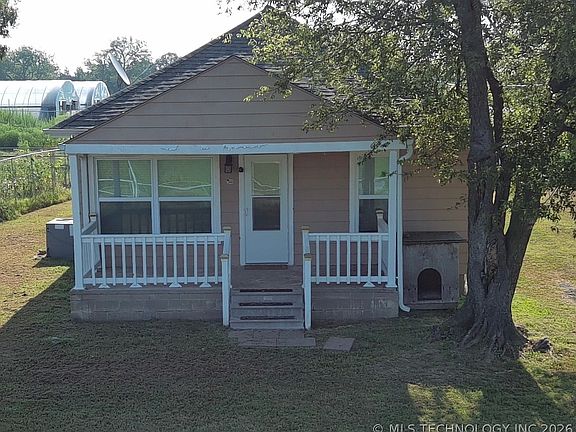 2nd image of 28360 Arbeka Rd