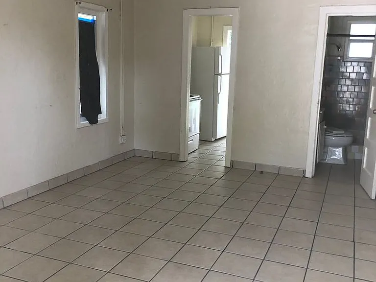 414 NW 14th Ave — Photo 3