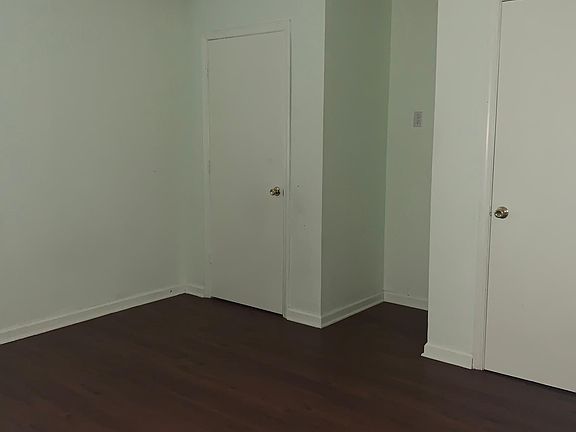 2nd image of 217 Quelqueshue St