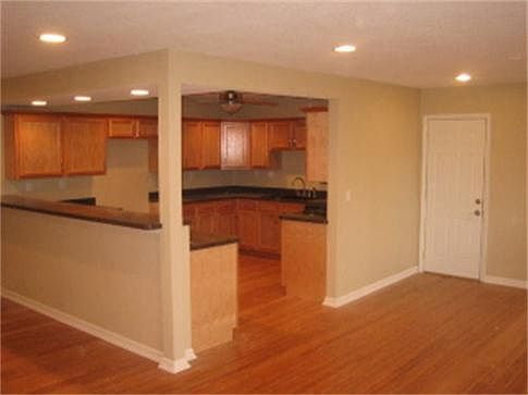 4th image of 4139 Marie St