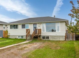 114 4th St NW, Redcliff, AB T0J2P2