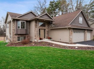 115 Dutch Lake Trl, Howard Lake, MN 55349