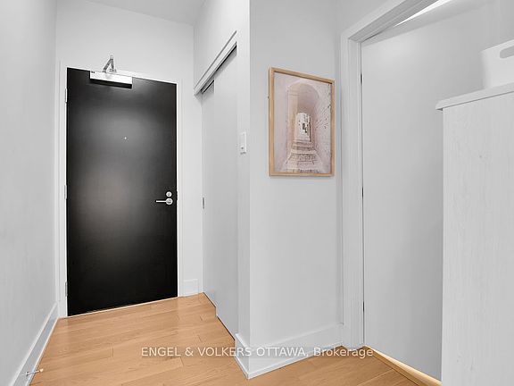 4th image of 98 Richmond Rd #211