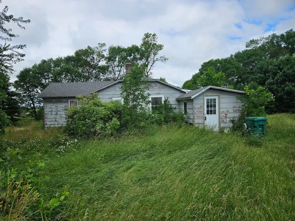 69002 270th St, Alden, MN 56009