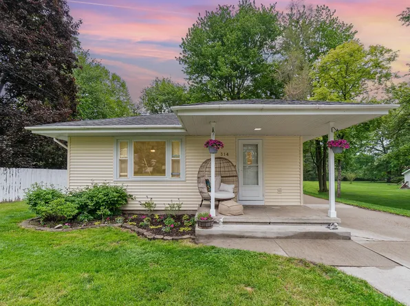 314 Hemlock St, Midland, MI 48642
