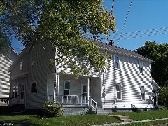 2nd image of 206 Youngstown Lowellville Rd