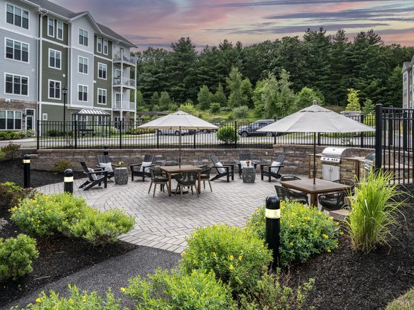 437 Cold Brook Dr #108