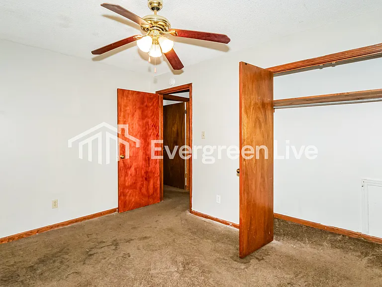 1107 Highland St — Photo 11
