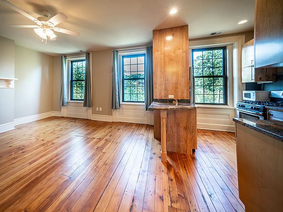 3rd image of 3611 Penn Ave Floor 3