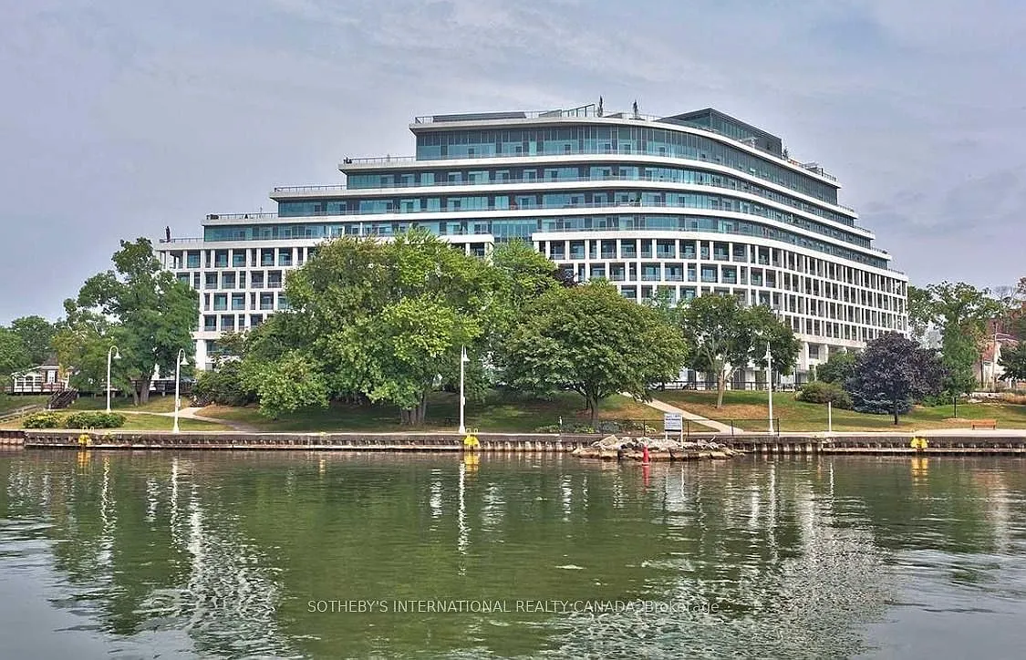 2 bed, $3,200 — Photo 1
