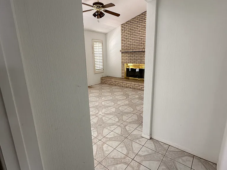 3444 Dundee St — Photo 26