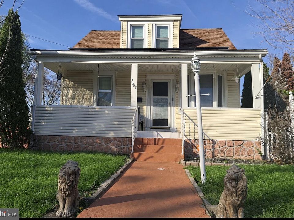 2nd image of 2507 Columbia Ave