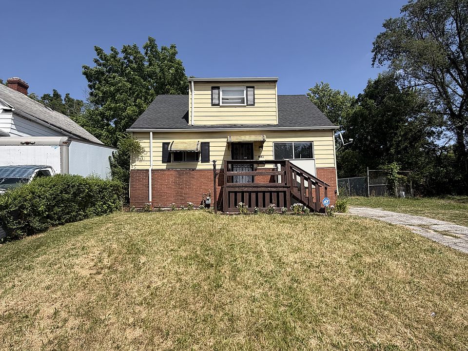 1st image of 3337 E 130th St