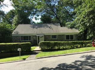 50 Lee Rd, Dracut, MA 01826