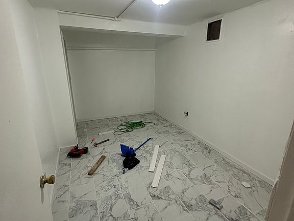 4th image of 1157 Fteley Ave #Basement